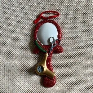 Hairstyling personalize Christmas ornament